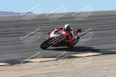 media/Oct-13-2025-Moto Forza (Mon) [[a66d839500]]/3-B Group/Session 2 (Bowl)/